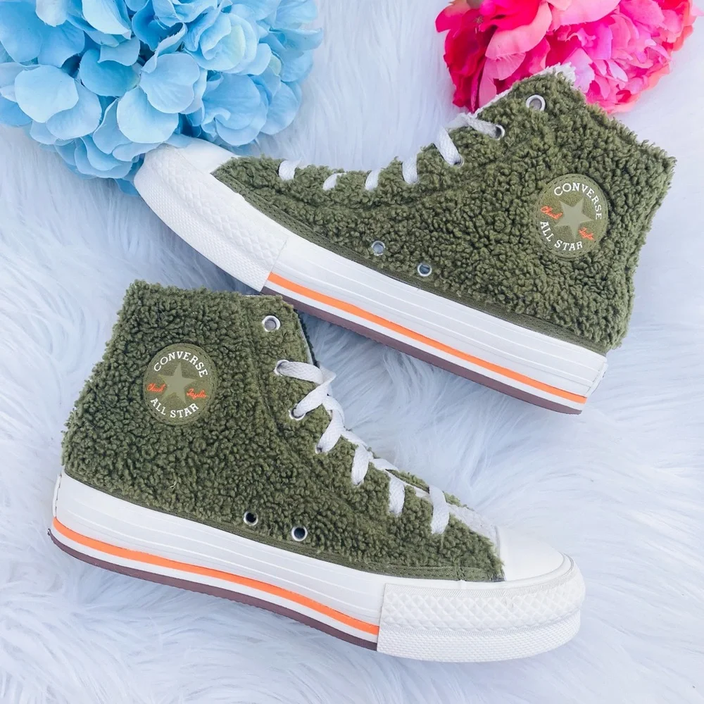 Youth Converse Sherpa Platform Sneakers - Picture 4 of 7